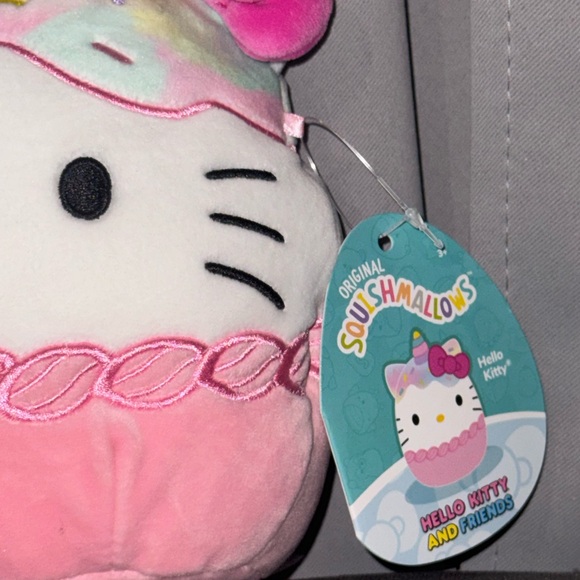Hello Kitty unicorn Squishmallow NEW - Picture 2 of 3